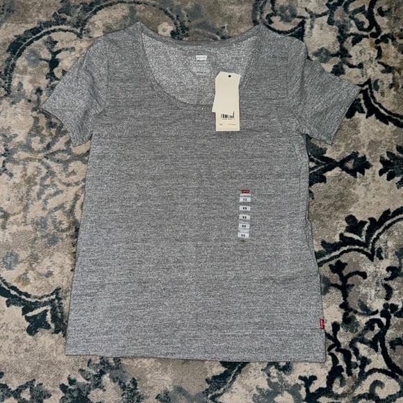 Levi’s sparkly gray scoop neck Cali tee (XS) - Picture 1 of 4